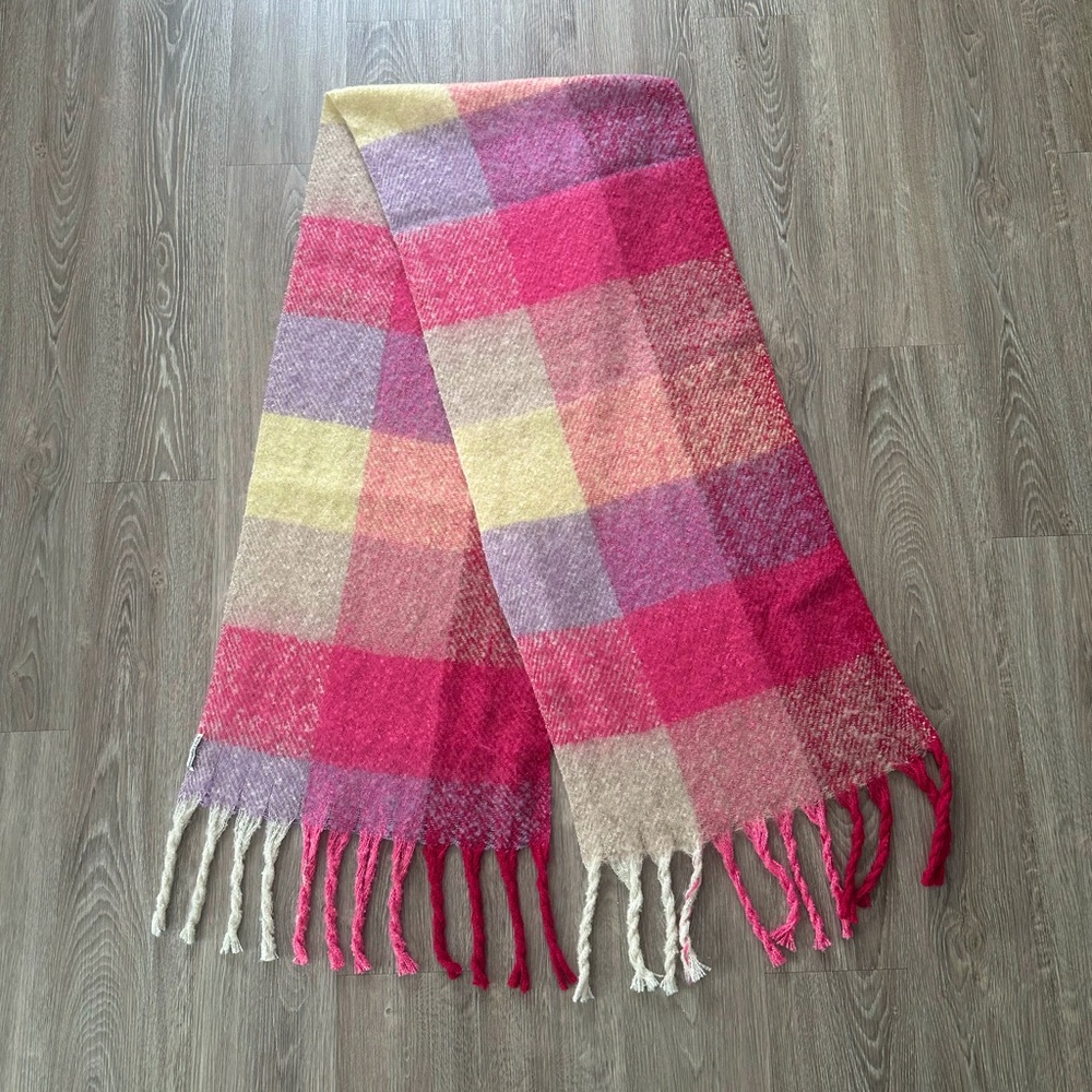 A&F Plaid Scarf
